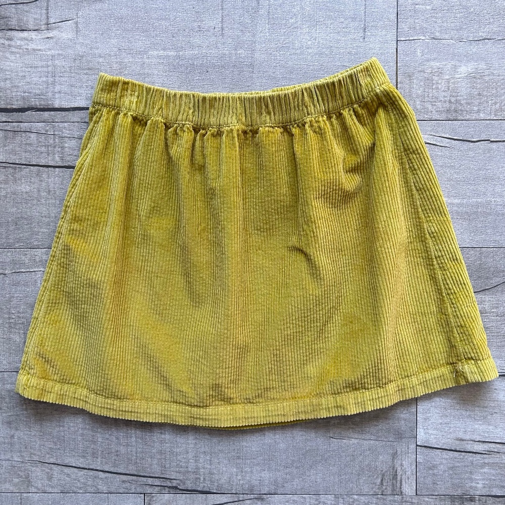 American Eagle Outfitters Chartreuse Corduroy Yellow A-Line Velvet Mini Skirt M
